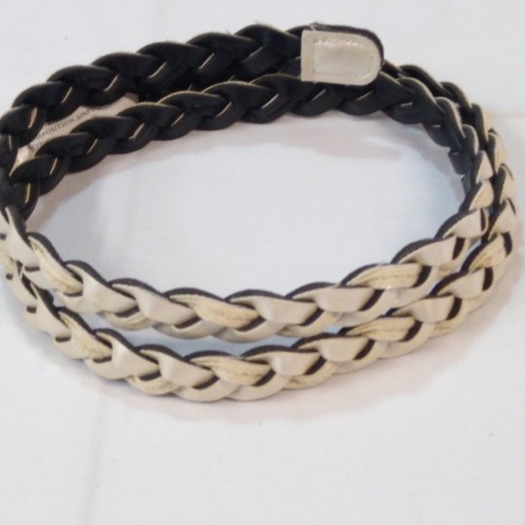 White Braided Belt Size 3 Durable Faux Leather Stylish Addition to Any Outfit - Picture 2 of 12